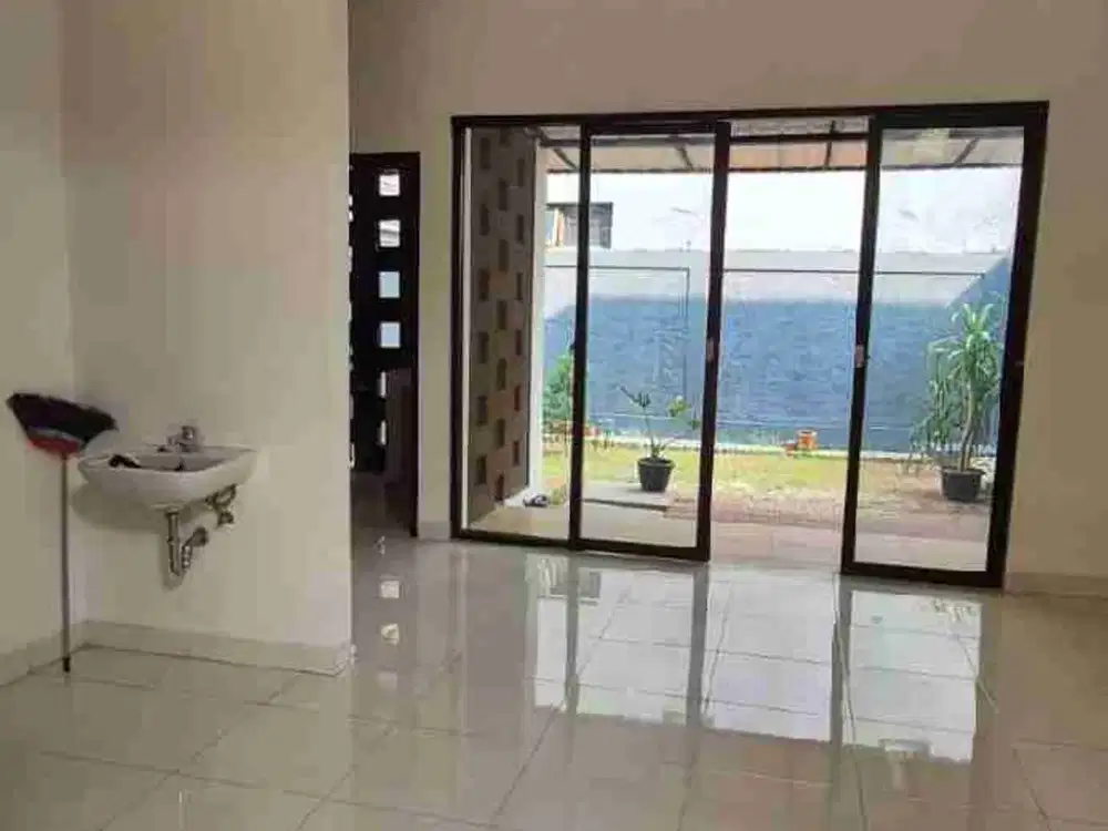 Rumah Discovery Bintaro Rapih dan Terawat