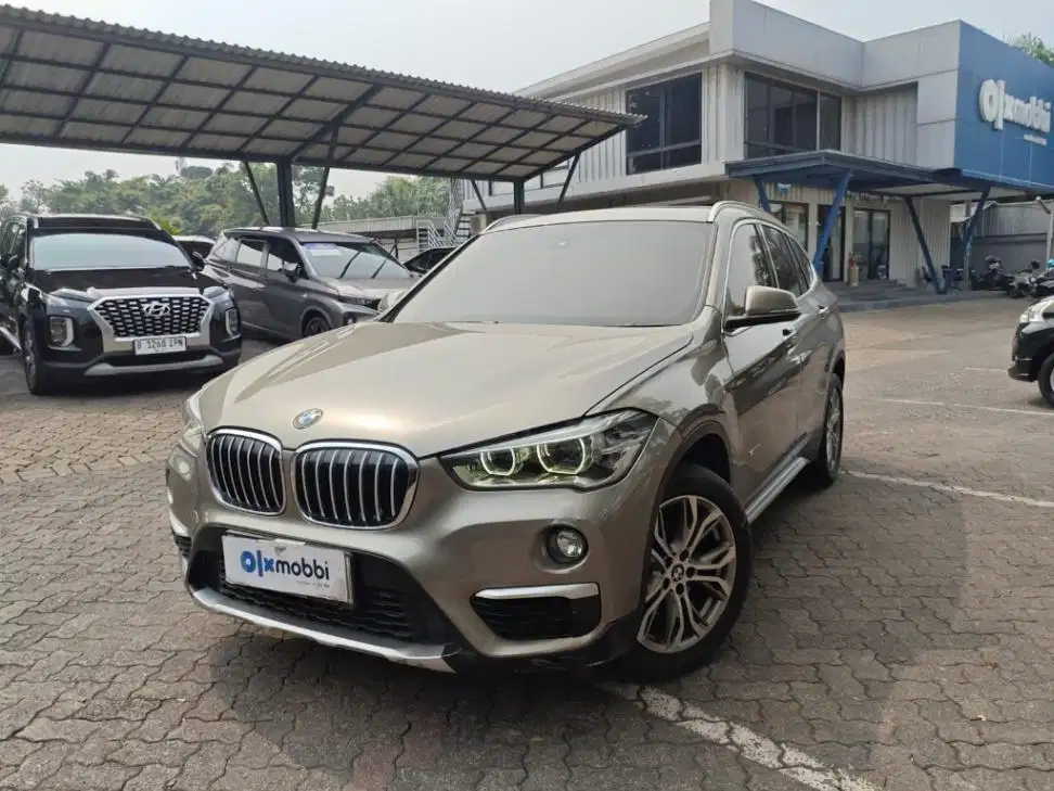 KM Rendah - BMW X1 1.5 sDrive18i xLine Bensin-AT 2017