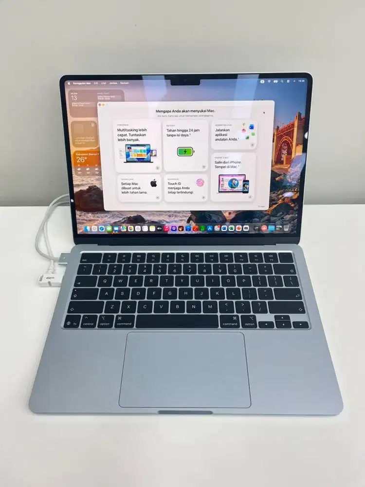 MacBook Air 13,6 inch