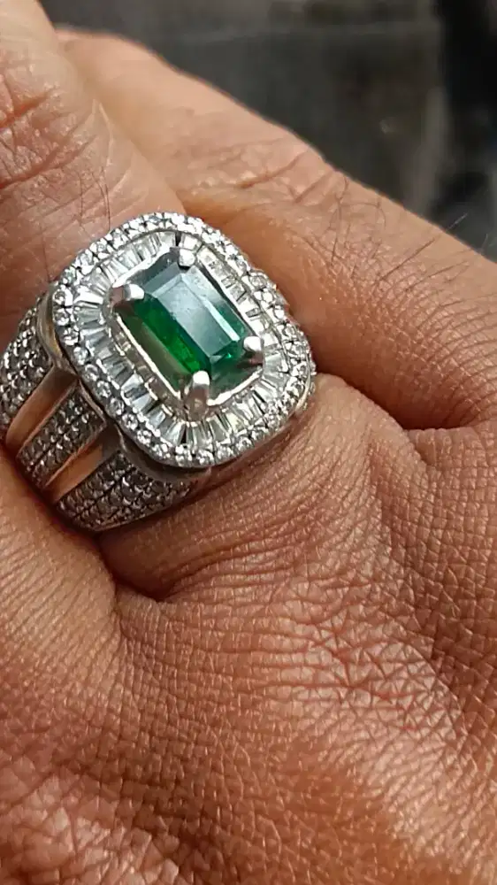 Tsavorite Garnet vivid green