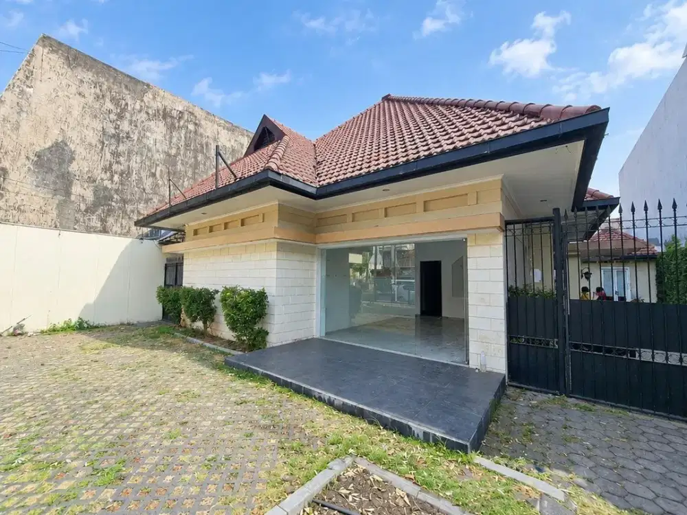 Disewakan rumah komersial jalan kartini dr soetomo surabaya