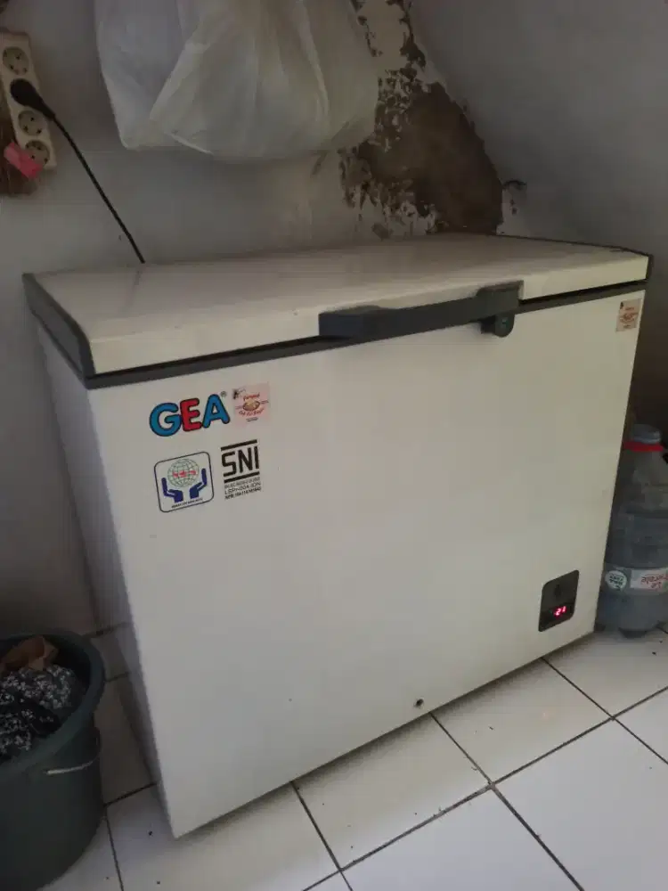 Freezer Gea AB-226-R 220 L
