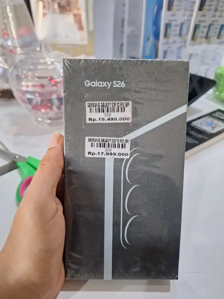 New Samsung Galaxy S26 12/512