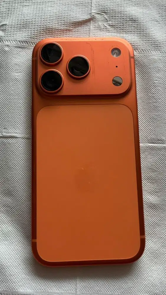 Iphone 17 Pro 256 GB  cosmic orange mulus IBOX garansi