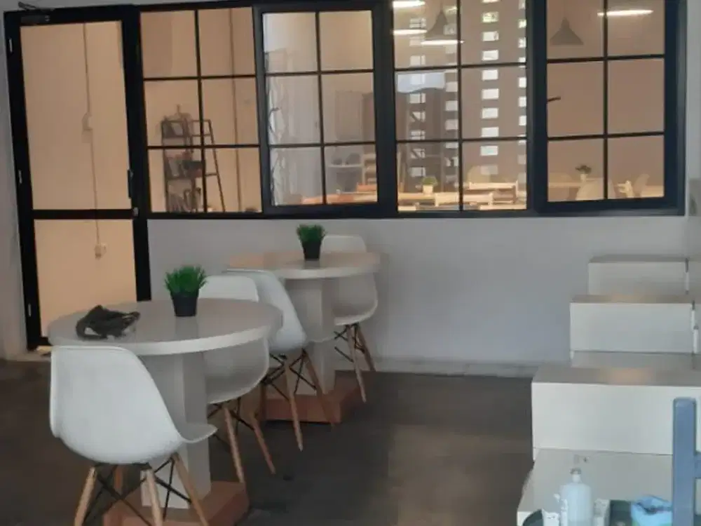 DISEWAKAN RUKO 3 LANTAI EX CAFE