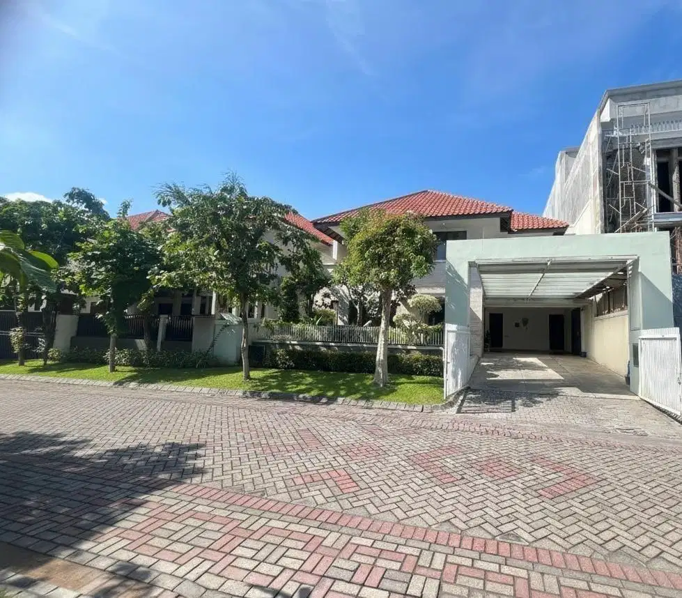 ADA POOL! RUMAH GRAHA FAMILI / FAMILY MINIMALIS MODERN SEMI FURNISHED