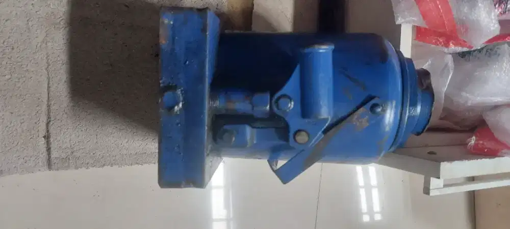 Dongkrak 30 T,, dongkrak mobil, dongkrak besar