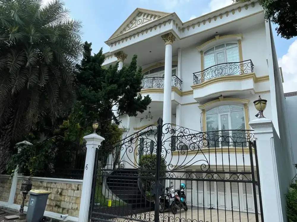 Disewakan Rumah Kuta Elok Bukit Gading Villa – Jakarta Utara