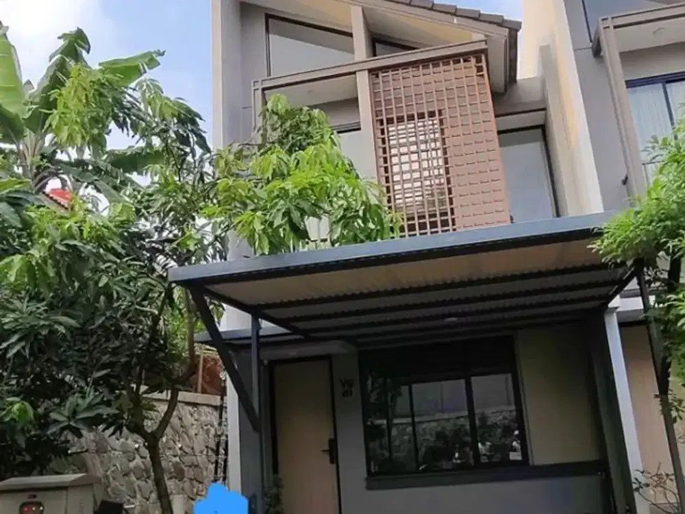 dijual rumah 2 lantai , HOOK !