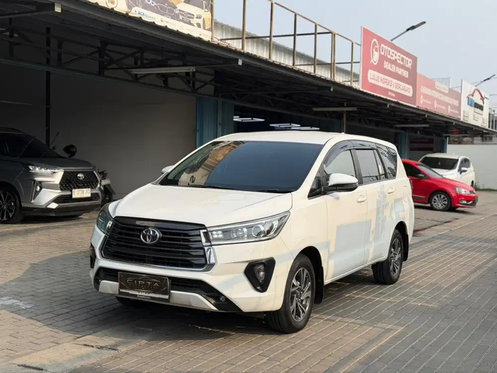 INNOVA REBORN V DIESEL 2021 AT