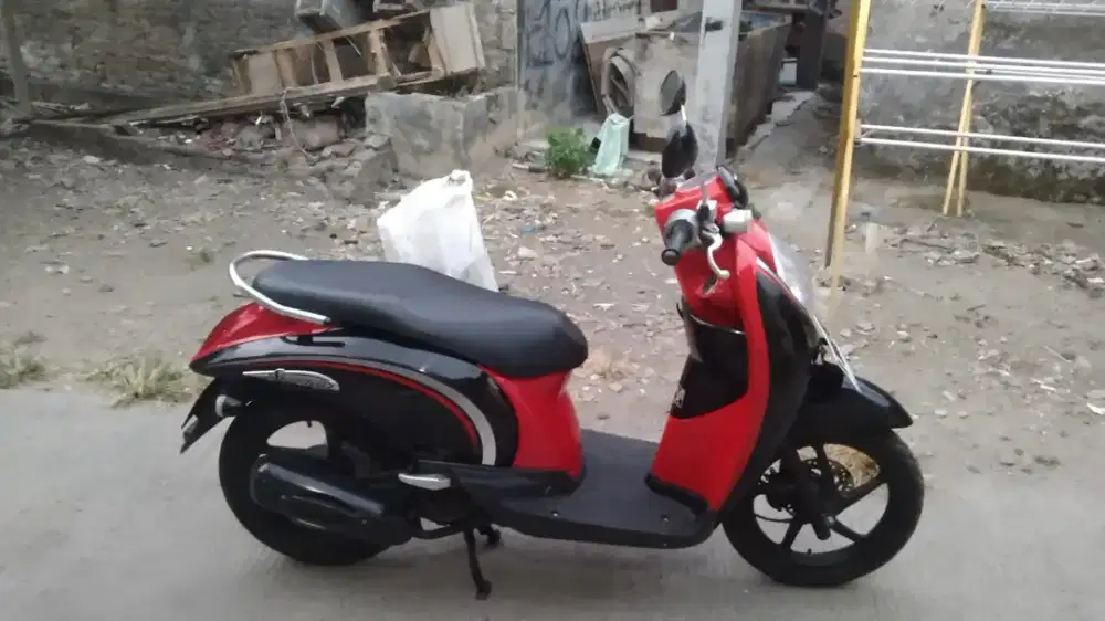 HONDA SCOOPY 2012