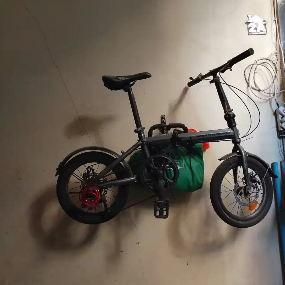 Dijual sepeda lipat New Phoenix UK 16