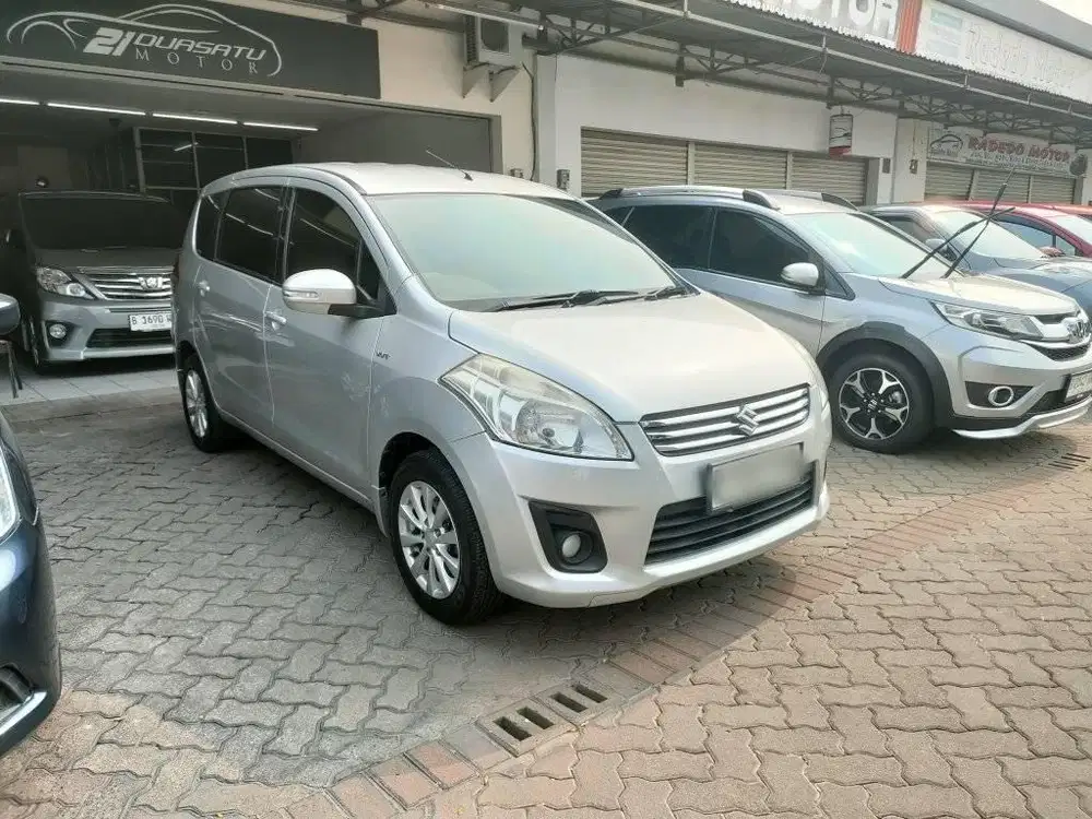 ERTIGA GL MATIC 2013 SILVER SUZUKI AUTOMATIC