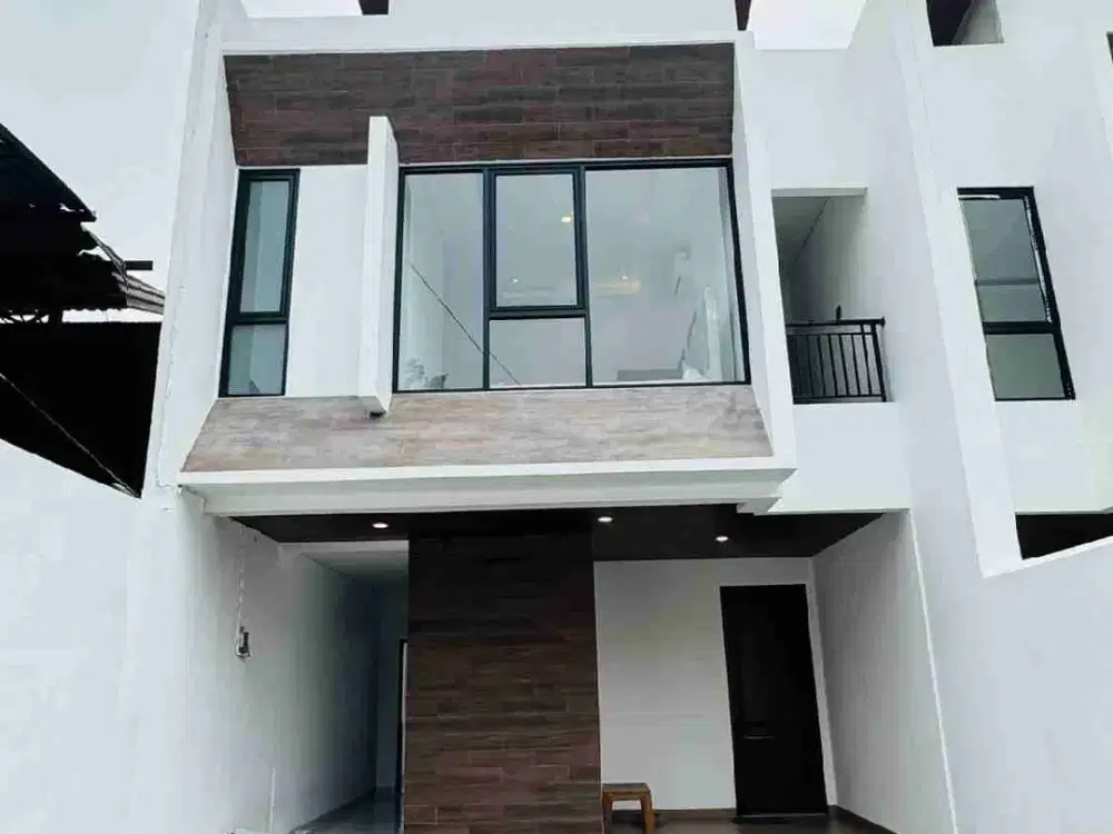 DiJual rumah 2 Lt.Ciputat Nempel Tol Pamulang