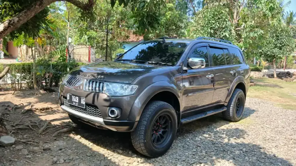 Dijual Mitsubishi Pajero sport 2012