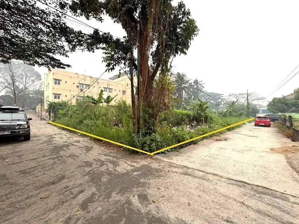 DIJUAL CEPAT TANAH JL BASUKI RAHMAT DEPAN BLK