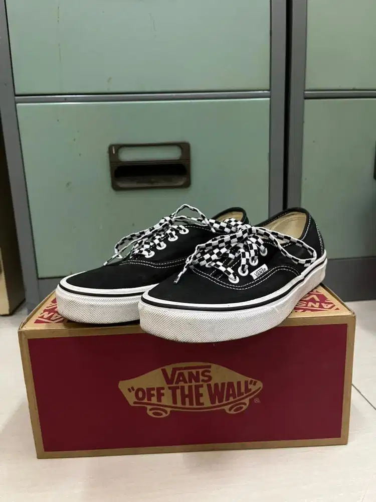 Vans Authentic Black/White Original