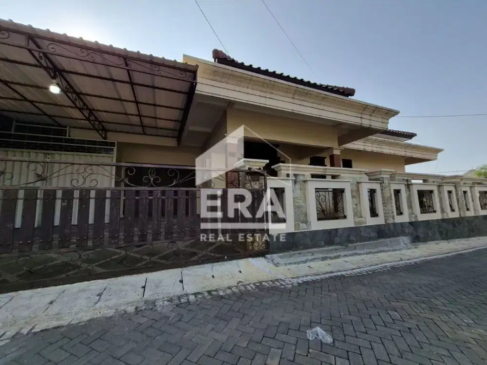 Rumah Etnik Ukiran Kayu Jati di Semarang Atas