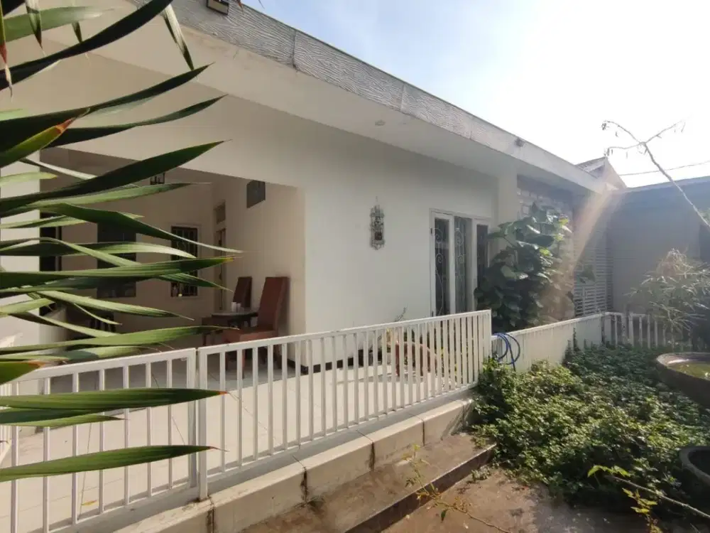 *TERJUN HARGA, AYO BURUAN DI DP*Rumah Asemrowo, Hunian Asri Hadap Selatan Row jalan 2 mobil