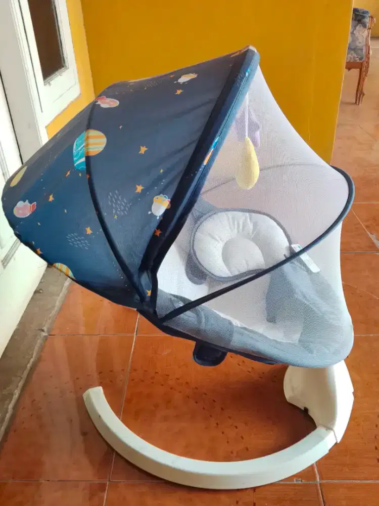 Baby swing elektrik