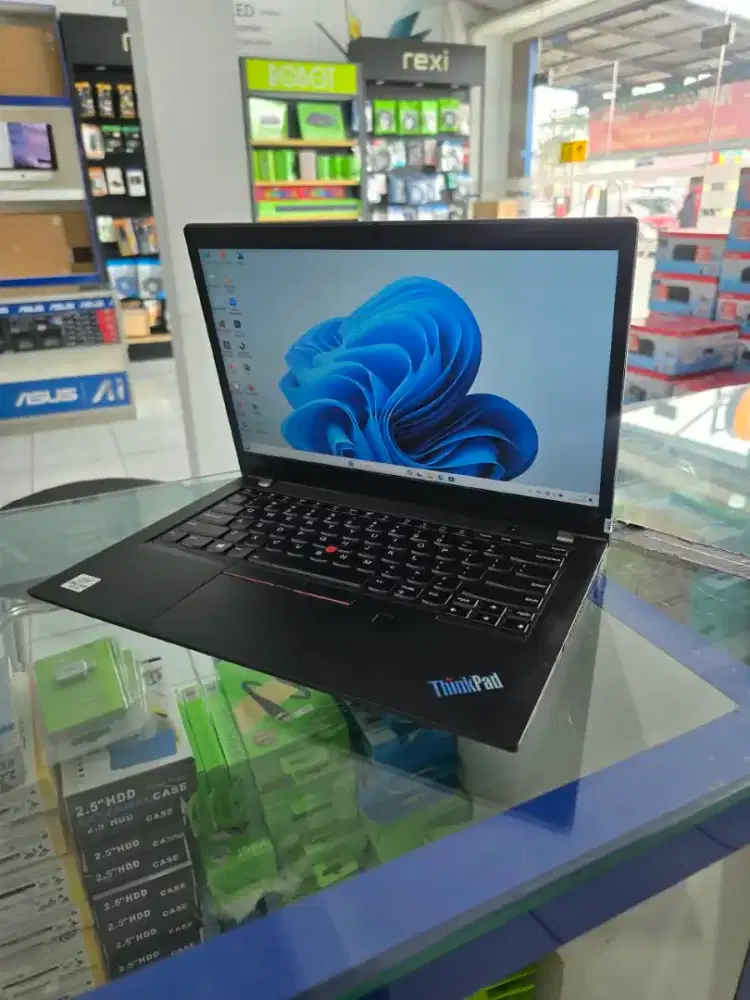 LAPTOP LENOVO I7 GEN10 RAM 16GB SSD 256GB