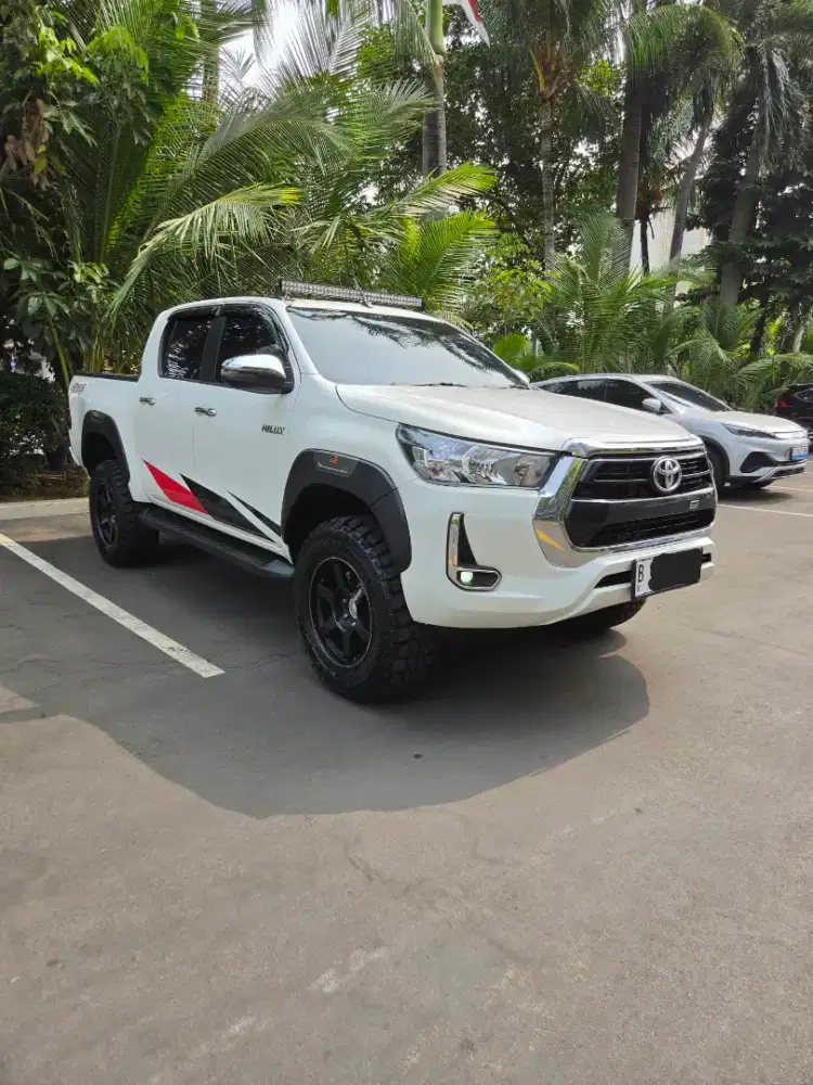 Toyota Hilux Rocco 2021 G Modif GR 4X4 Tgn1 Plat B asli