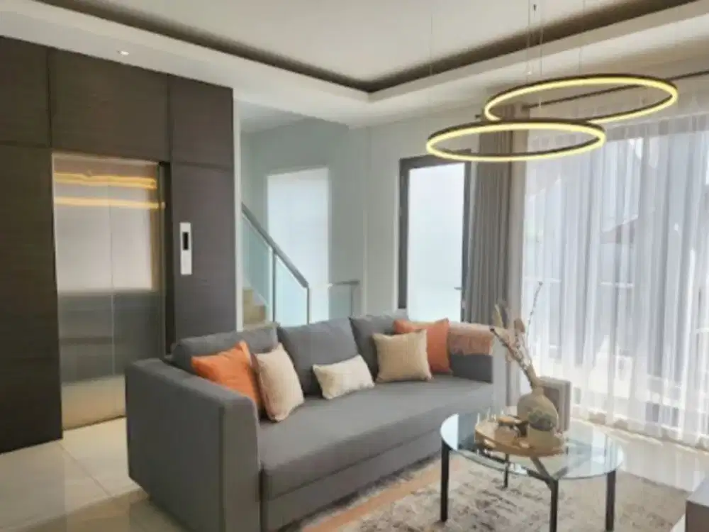 Rumah Setrasari Sayap Sutami Full Furnished + Lift & Rooftop, LT 194 m² – Rp5,5 M Nego