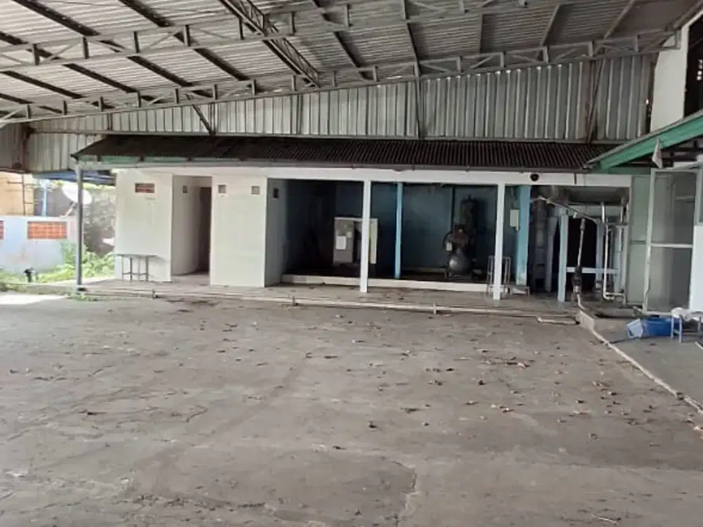 Disewakan Gudang Tempat Usaha dekat terminal Pesiapan, Tabanan - Bali