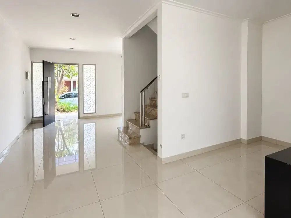 Dijual rumah golf island hadap barat daya ppjb siap ajb rumah juga bisa di sewakan siap survey dan nego