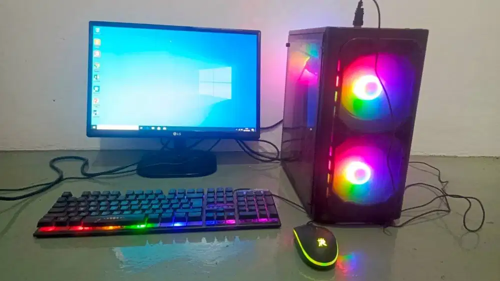 PC AMD Radeon (TM) R7 Graphics