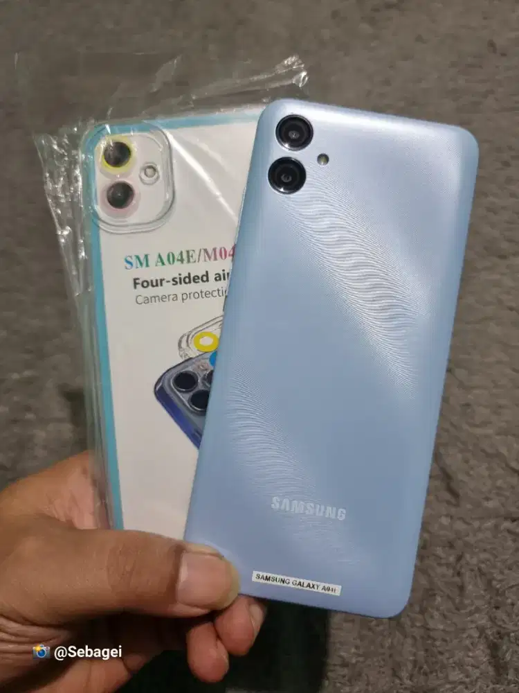 Samsung A04e 3+4/32GB Murah, Mulus Siap Pakai (Lokasi Cicaheum) Dibaca