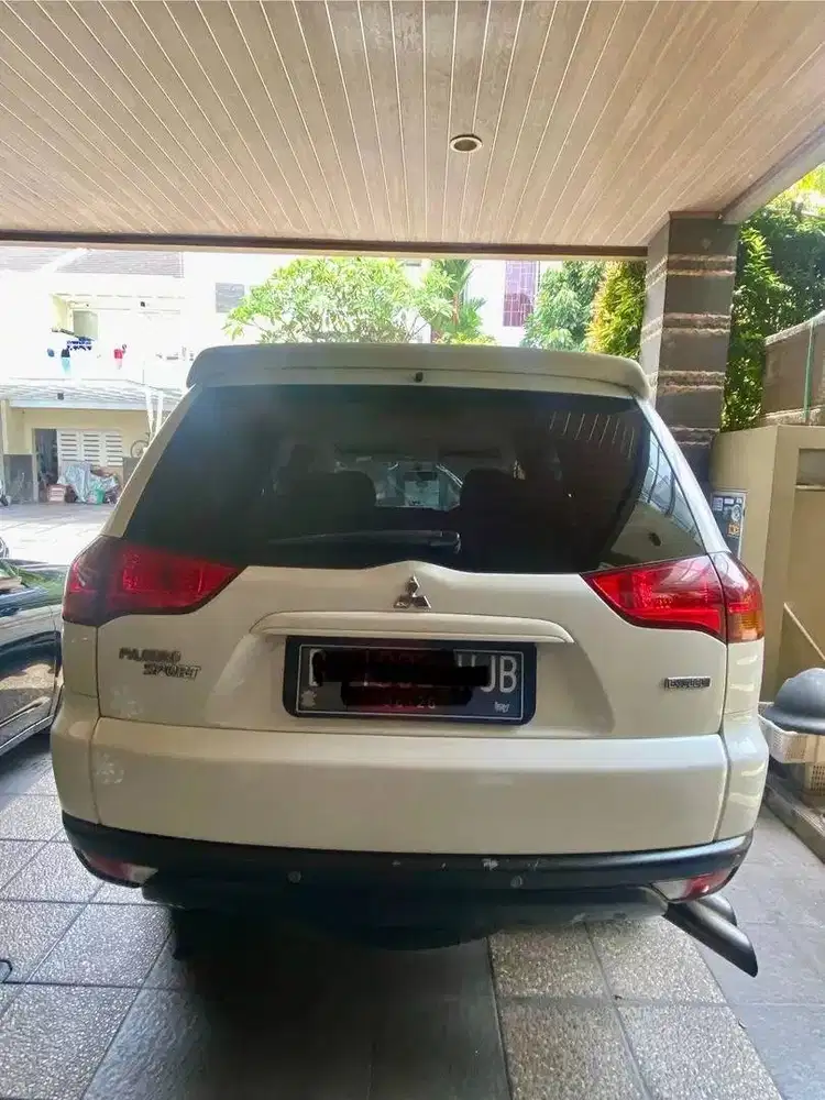 mitsubishi pajero sport (2011)