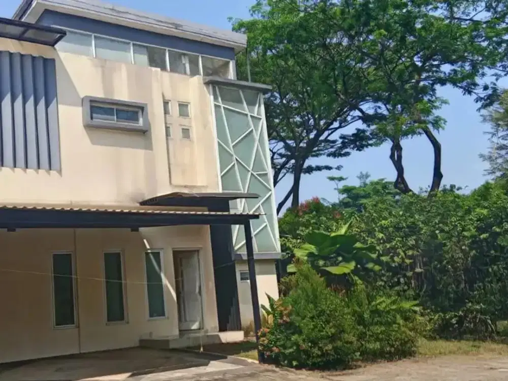 Rumah 2 Lantai SHM Hadap Timur Laut dengan Private Pool di Caspia BSD