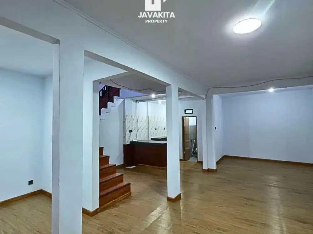 Dijual Rumah 3 Lantai Tebet