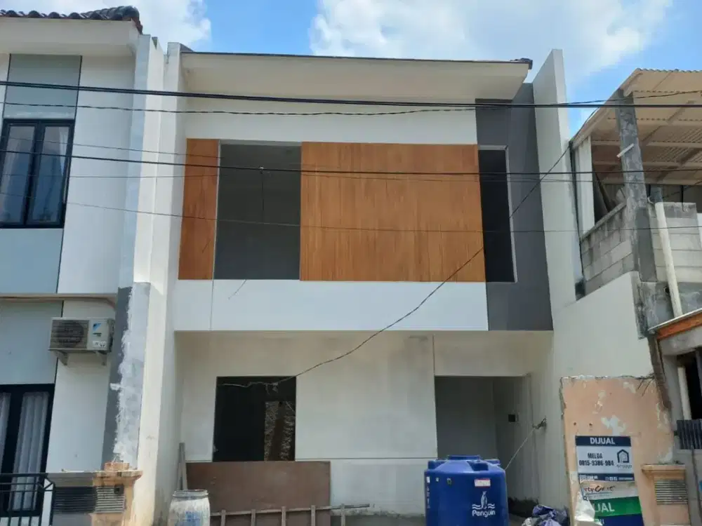 Rumah Baru Nusaloka BSD, Empat Kamar dan Balkon Belakang