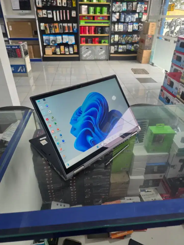 LAPTOP LENOVO THINKPAD YOGA I7 GEN11 RAM 16GB SSD 256GB FLIP