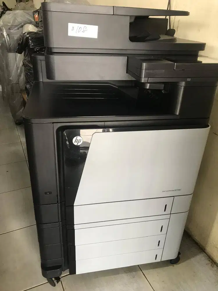 HP Color LaserJet Flow MFP M880