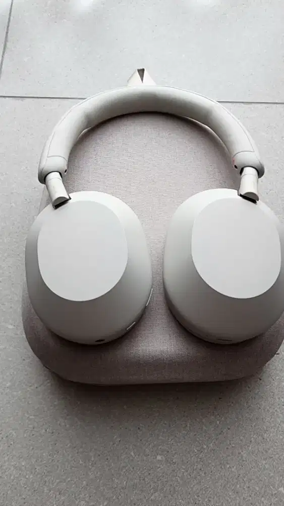 Headphones Sony WH1000XM5