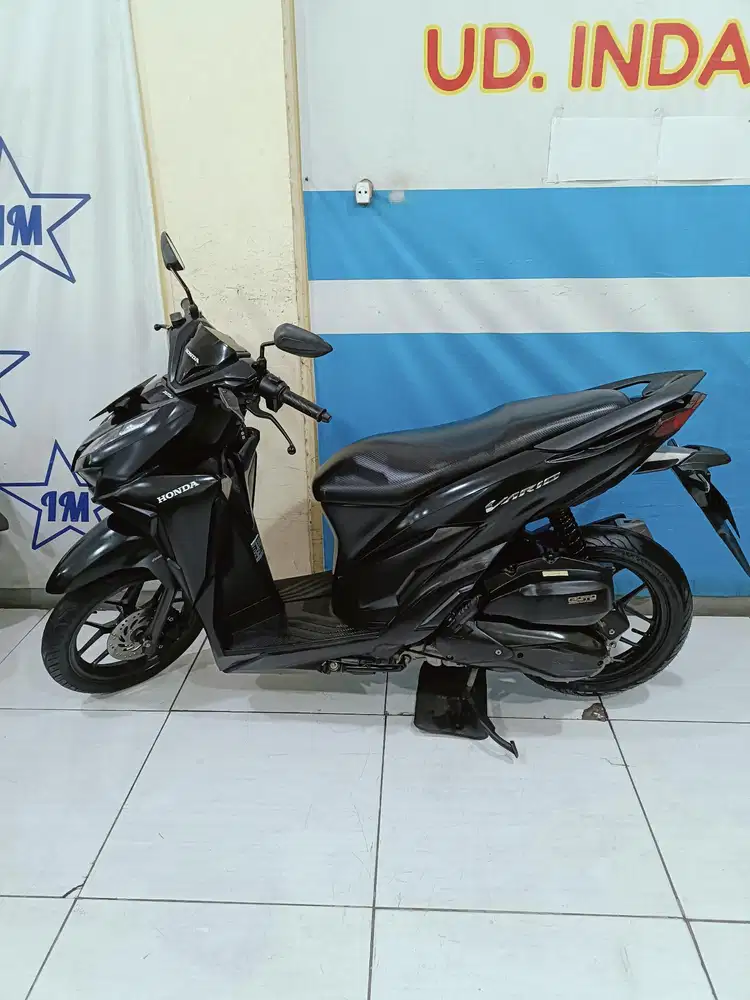 VARIO ESP CBS ISS EXCLSV FI ECO 125 2022 BISA KREDIT