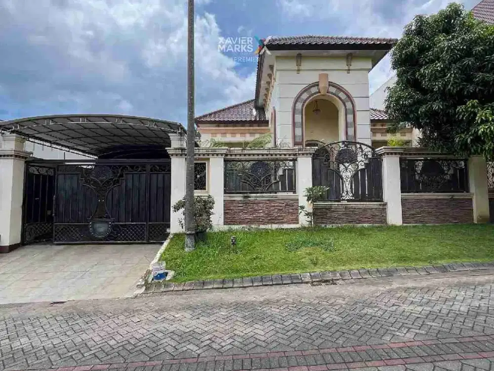 DIJUAL RUMAH MEWAH DI ISTANA DIENG BOULEVARD MALANG