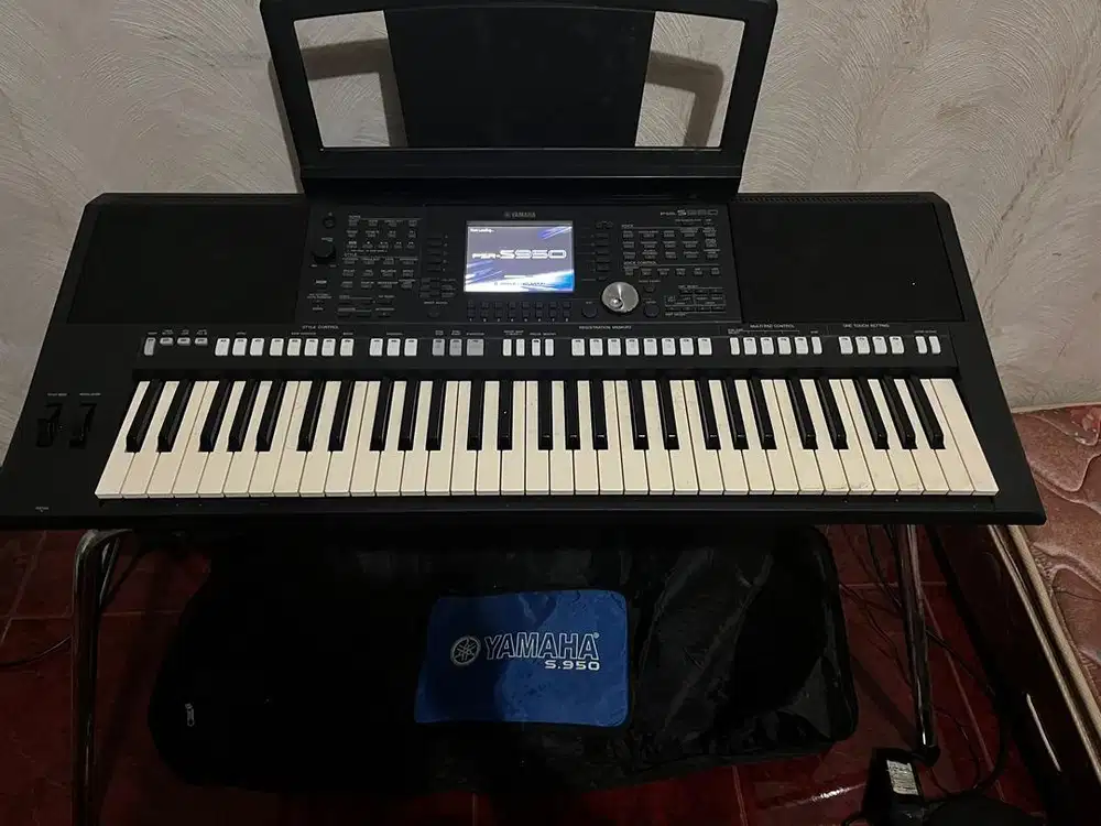 Keyboard Yamaha PSR S950