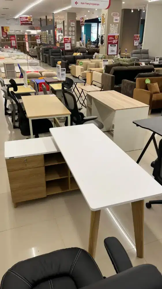 Meja kantor pendant