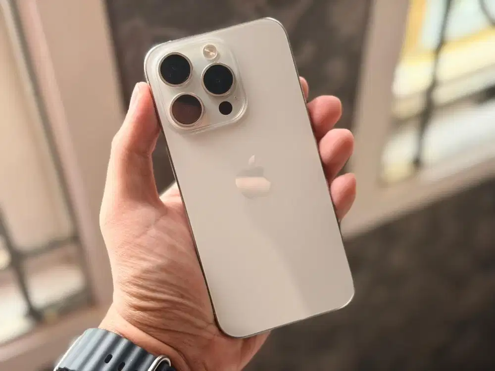 Dijual iphone 15 pro 256GB mulus