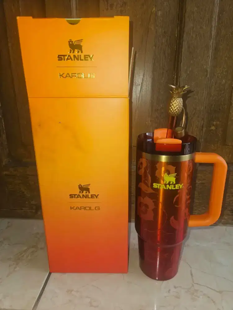 Tumbler Stanley X Karol G The Quencher Original 30 Oz/887ml