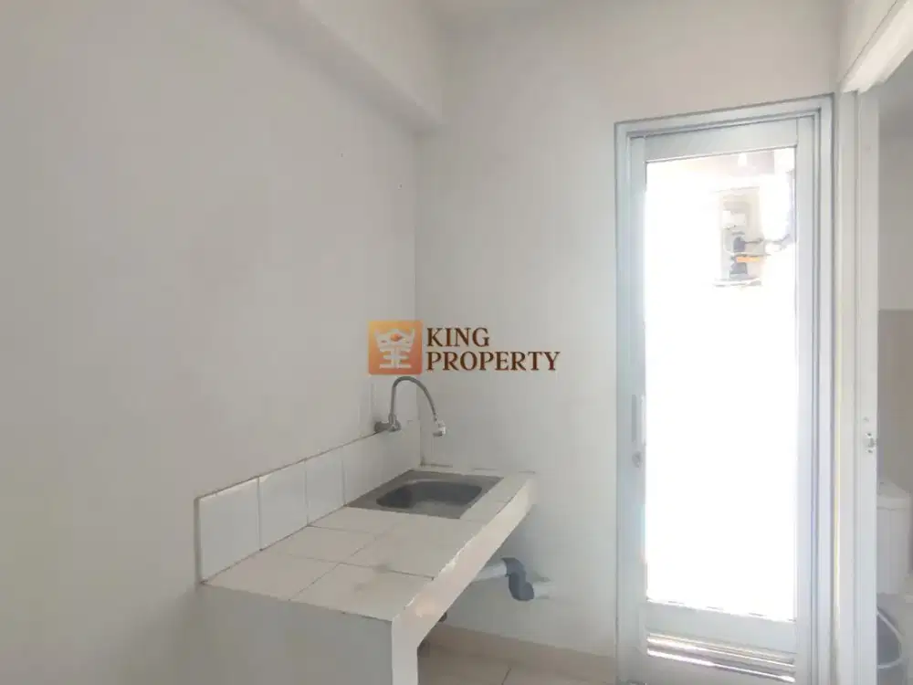Rekomendasi Studio Murah Siap Huni! Tersedia AC + Smart TV, Jalan Kaki ke Mall Green Bay Pluit
