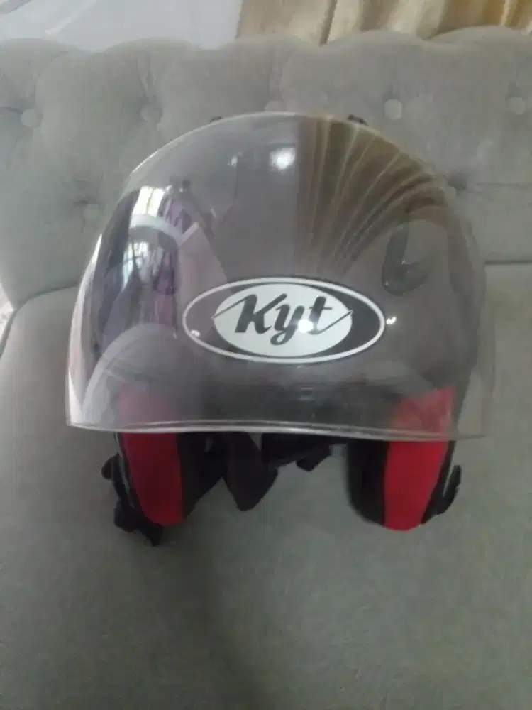 Helm KYT DJ Maru