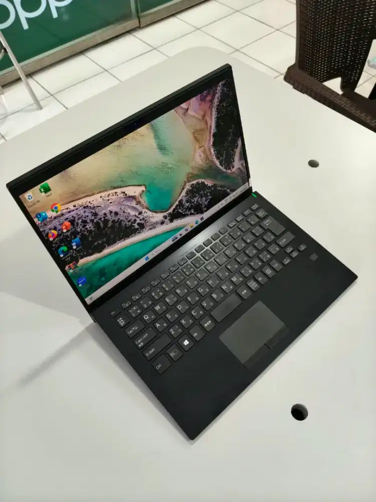 Laptop Axio hype 2