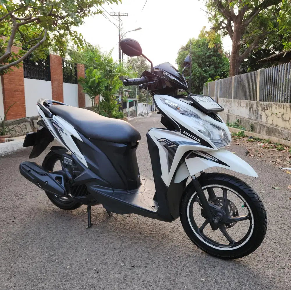 Istimewa rawatan! HONDA VARIO 125 FI CBS ISS 2014 Pajak ON kzr 125fi