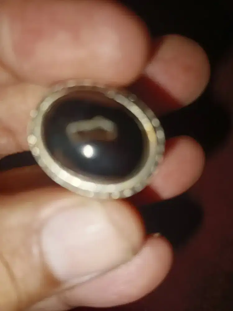 Batu cincin Yaman madu combong