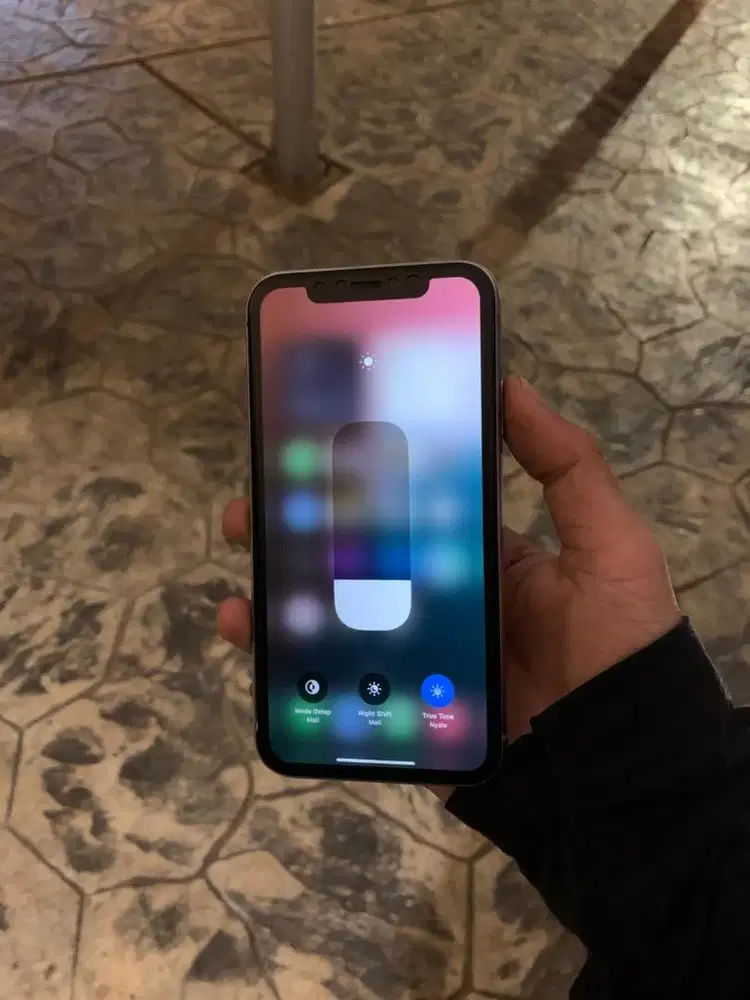 iphone 11 64gb inter wifi only